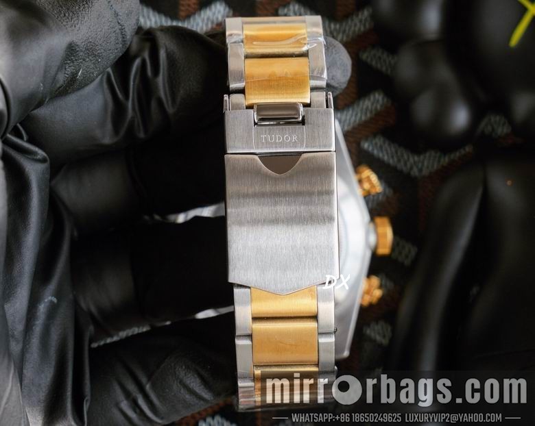 Replica Tudor 42mm 2nms62 Watch