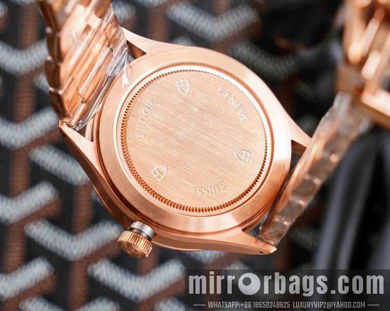 Replica Tudor 42mm men M02 Watch