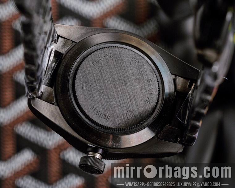 Replica Tudor men 42mm M05 Watch