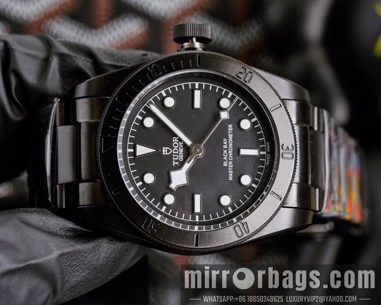 Replica Tudor men 42mm M05 Watch