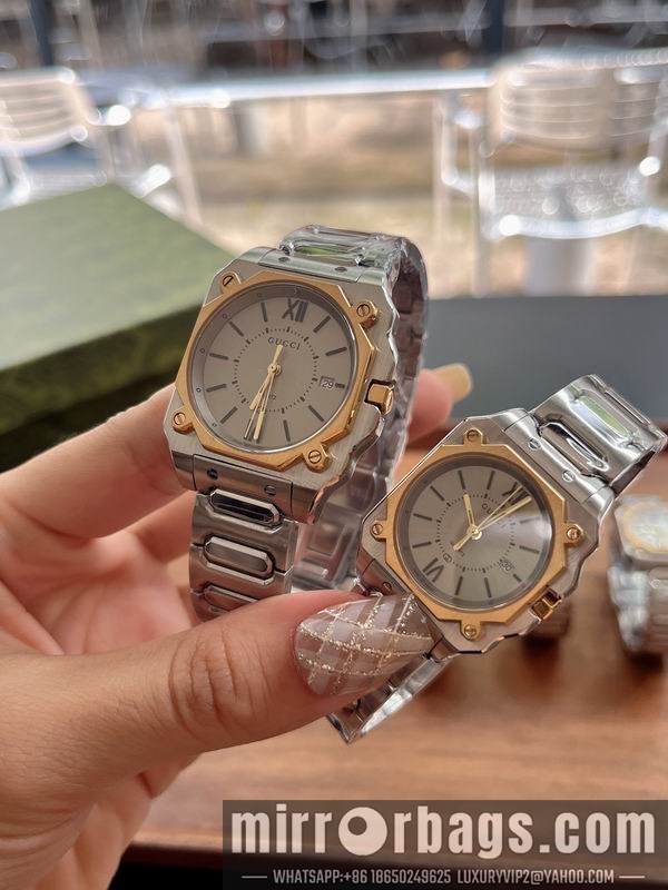 Replica Gucci man36mm woman30mm 071010 Watch