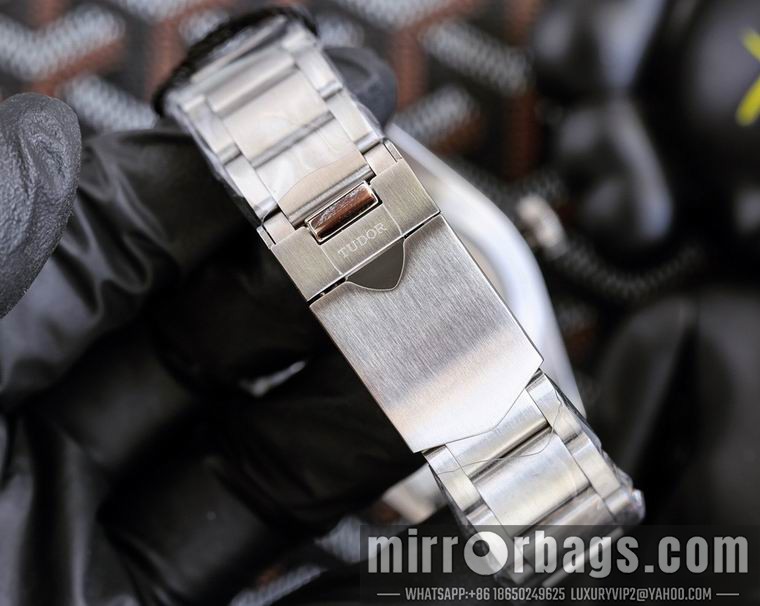 Replica Tudor men 41mm M04 Watch