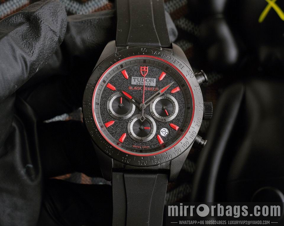 Replica Tudor watch 111001 Watch