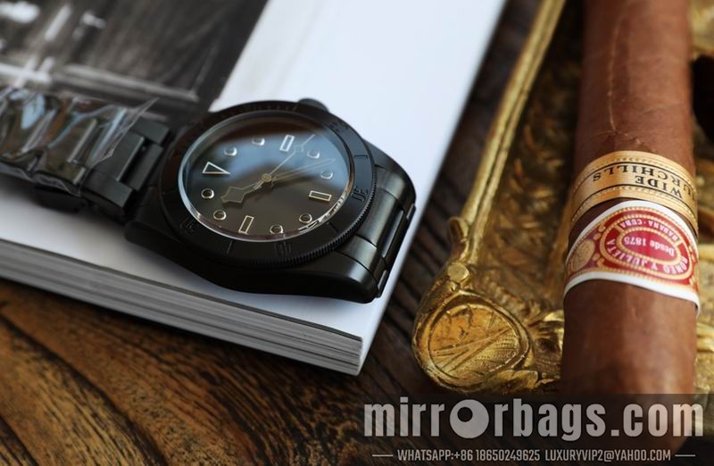 Replica Tudor 42mm 071402 Watch