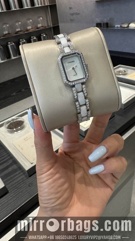 Replica Chanel 21X26mm 101440 Watch