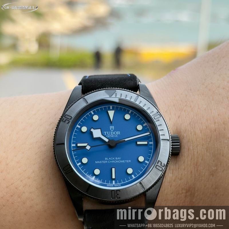 Replica Tudor 41mm 041605 Watch
