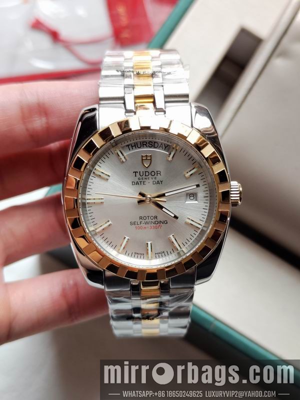 Replica Tudor watch 072432 Watch