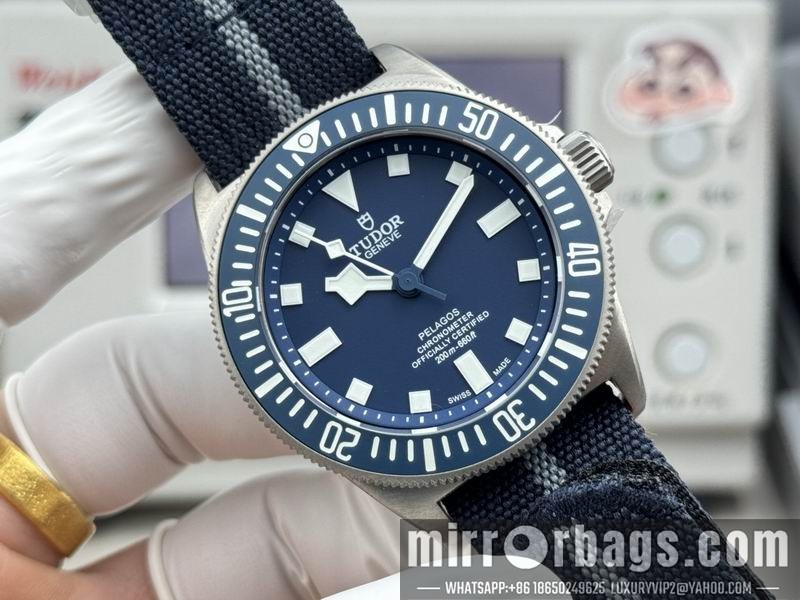 Replica Tudor 42mm 040911 Watch