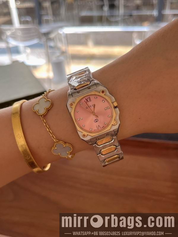 Replica Gucci man36mm woman30mm 071010 Watch