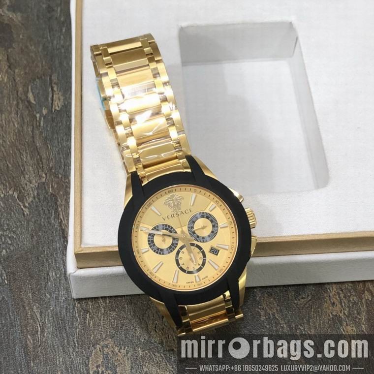 Replica Versace men 42mm M06 Watch