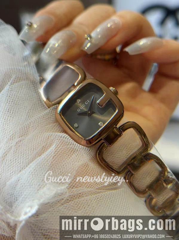Replica Gucci 24X22.4mm 101433 Watch