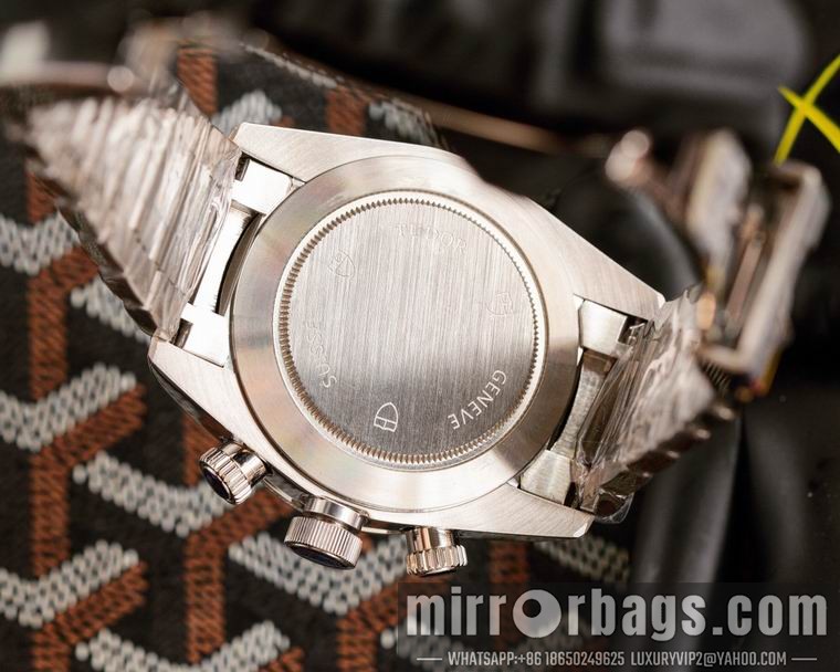 Replica Tudor men 42mm M09 Watch