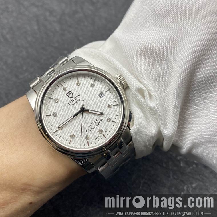Replica Tudor men 40mm M07 Watch