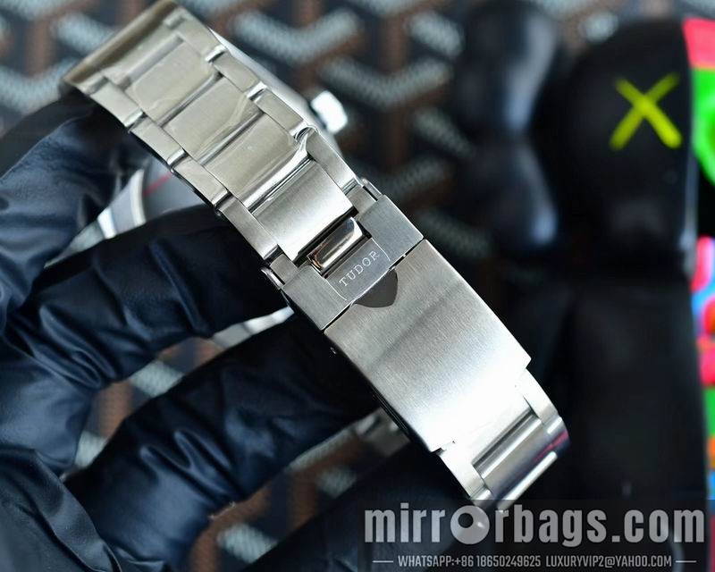 Replica Tudor 42mm 050720 Watch