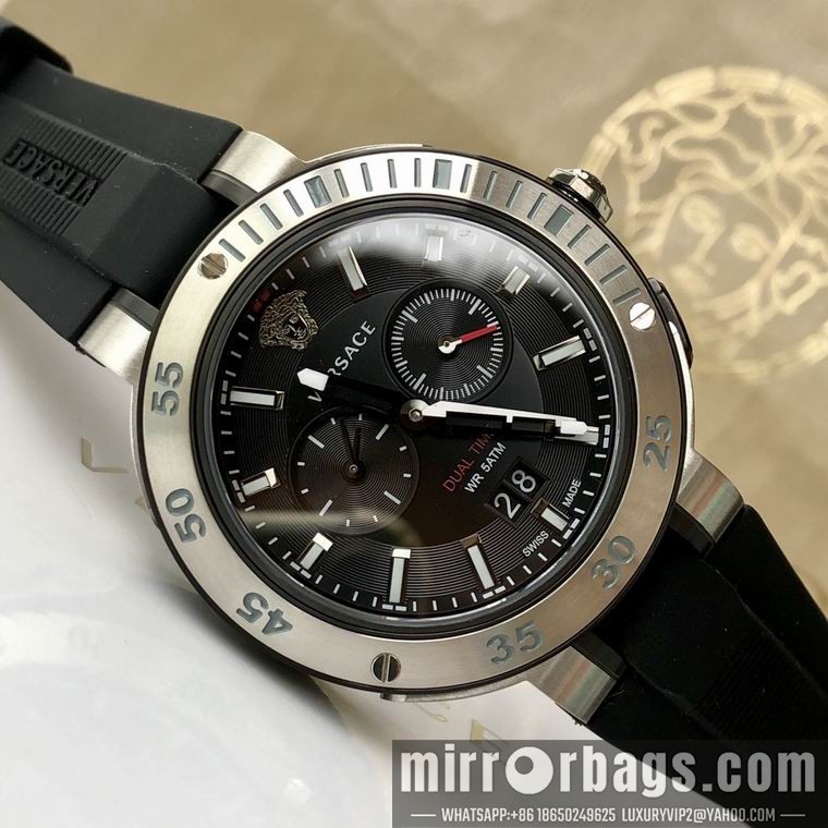 Replica Versace men 44mm M05 Watch