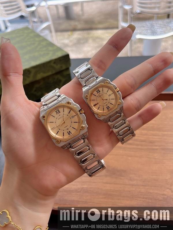 Replica Gucci man36mm woman30mm 071010 Watch