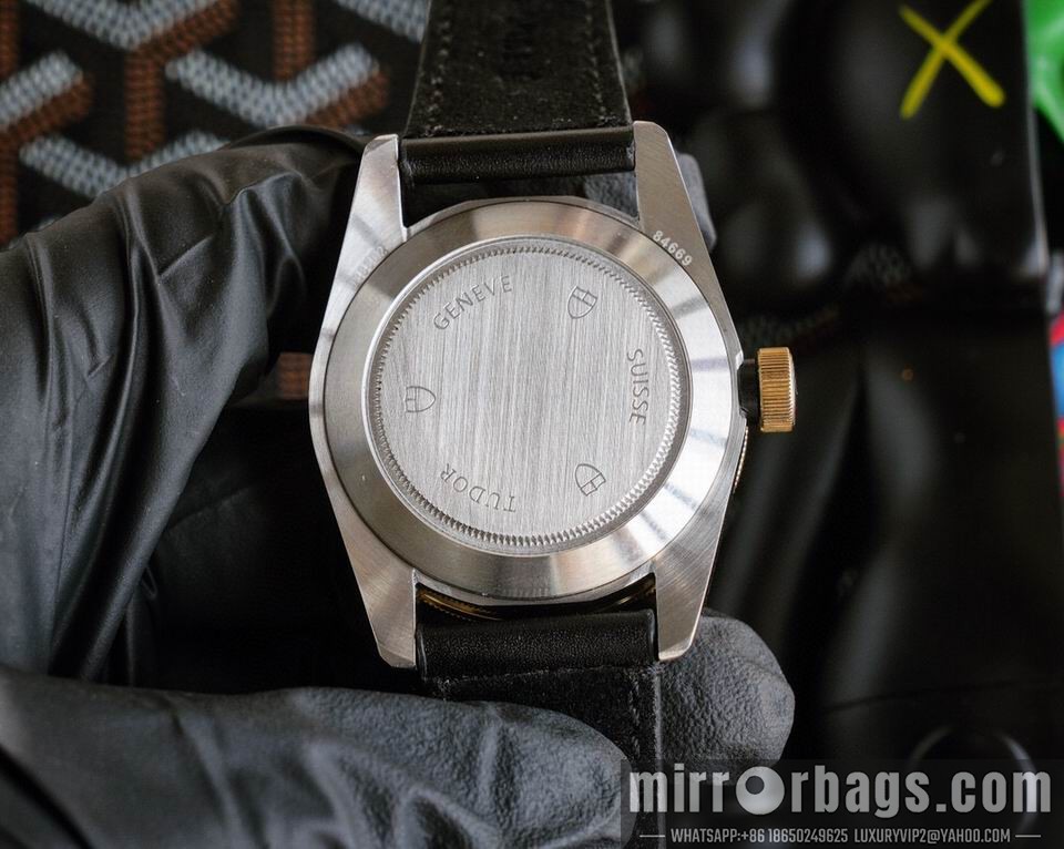 Replica Tudor watch 111002 Watch