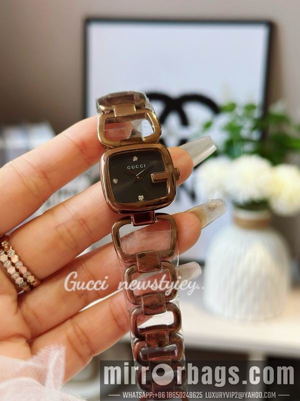 Replica Gucci 24X22.4mm 101433 Watch
