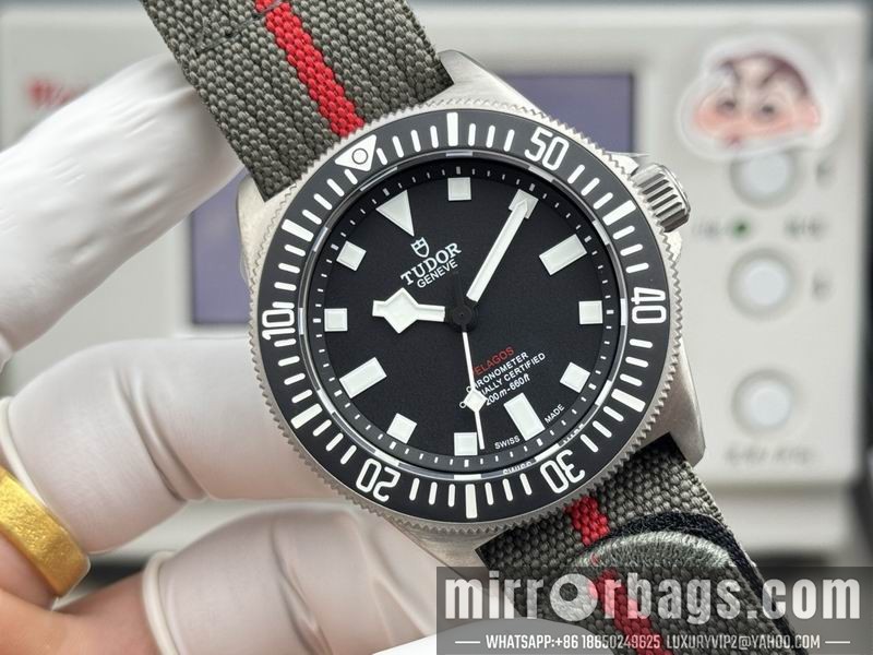 Replica Tudor 42mm 040911 Watch