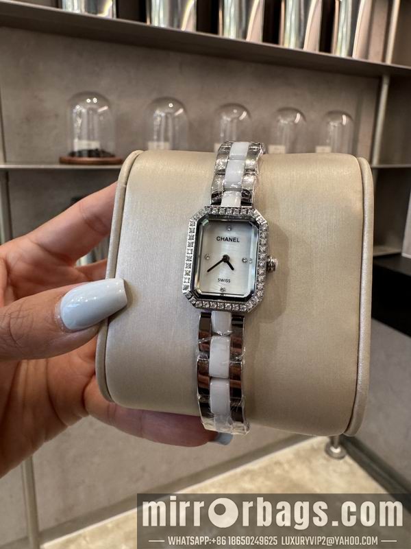 Replica Chanel 21X26mm 101440 Watch