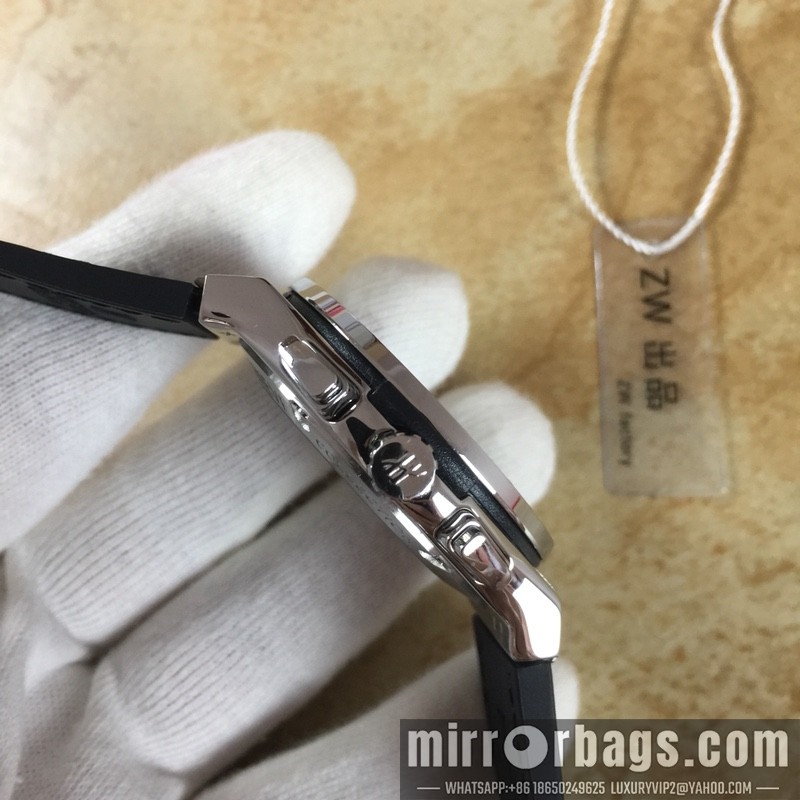 Replica Hublot 43mm 080789 Watch