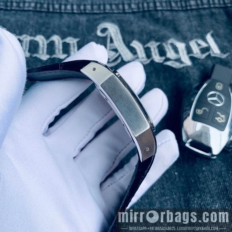 Replica Cartier 39.8X47.5mm 092108 Watch
