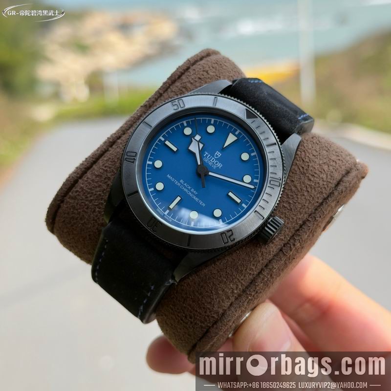 Replica Tudor 41mm 041605 Watch