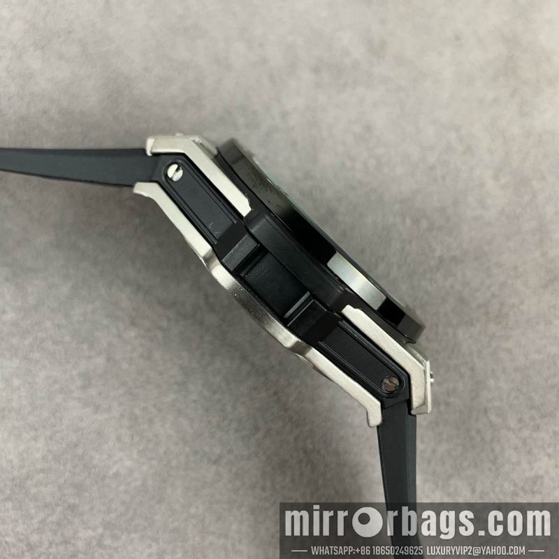 Replica Hublot 42mm 080781 Watch