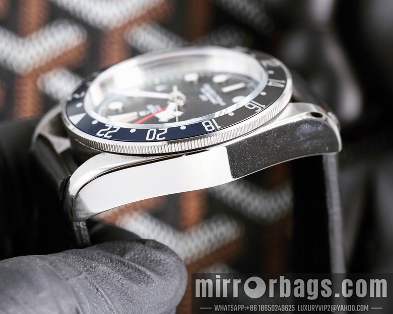 Replica Tudor men 42mm M12 Watch