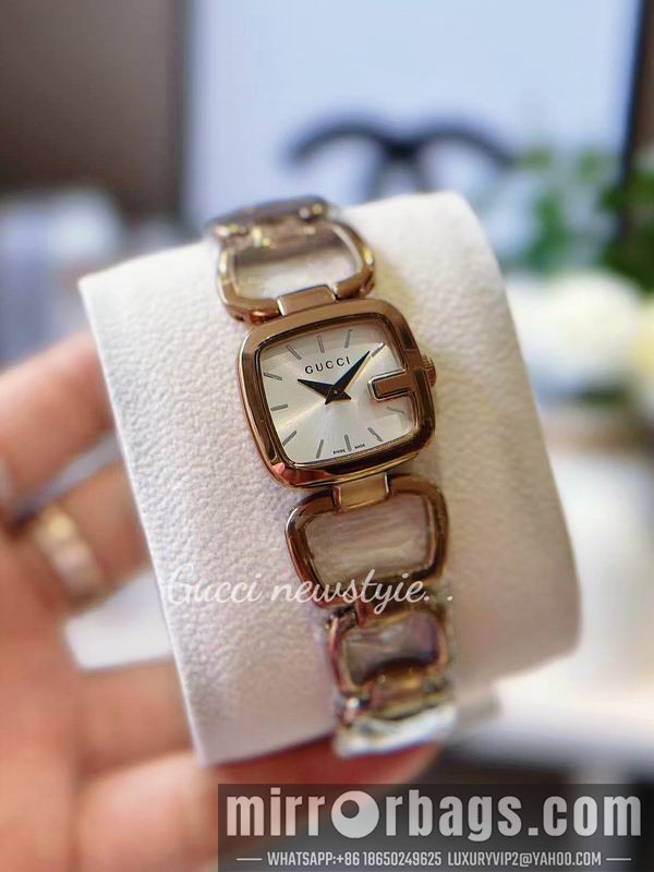 Replica Gucci 24X22.4mm 101433 Watch