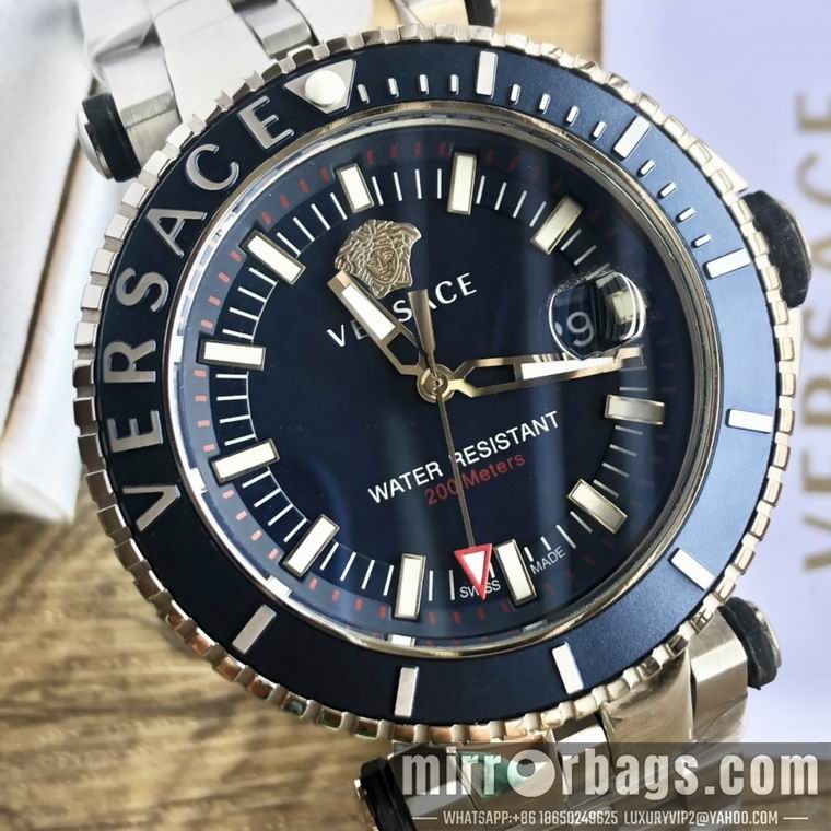 Replica Versace men 46mm M03 Watch