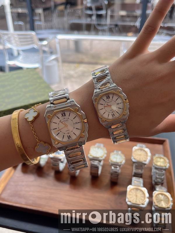 Replica Gucci man36mm woman30mm 071010 Watch