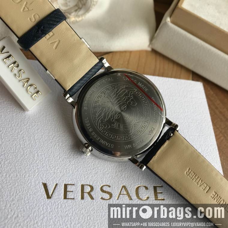Replica Versace men 42mm M04 Watch
