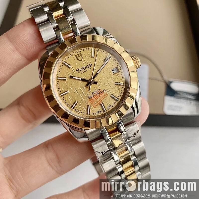 Replica Tudor watch 072435 Watch