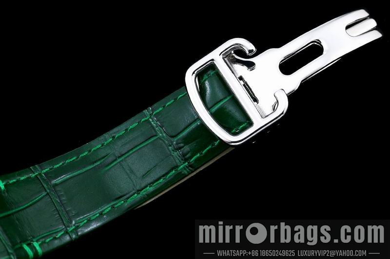 Replica Cartier watch 110924 Watch