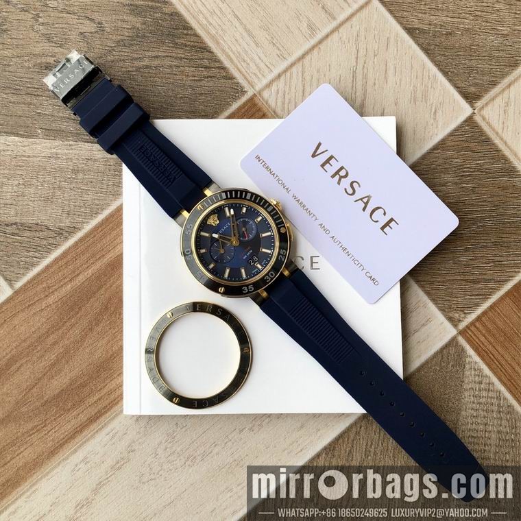 Replica Versace men 44mm M05 Watch