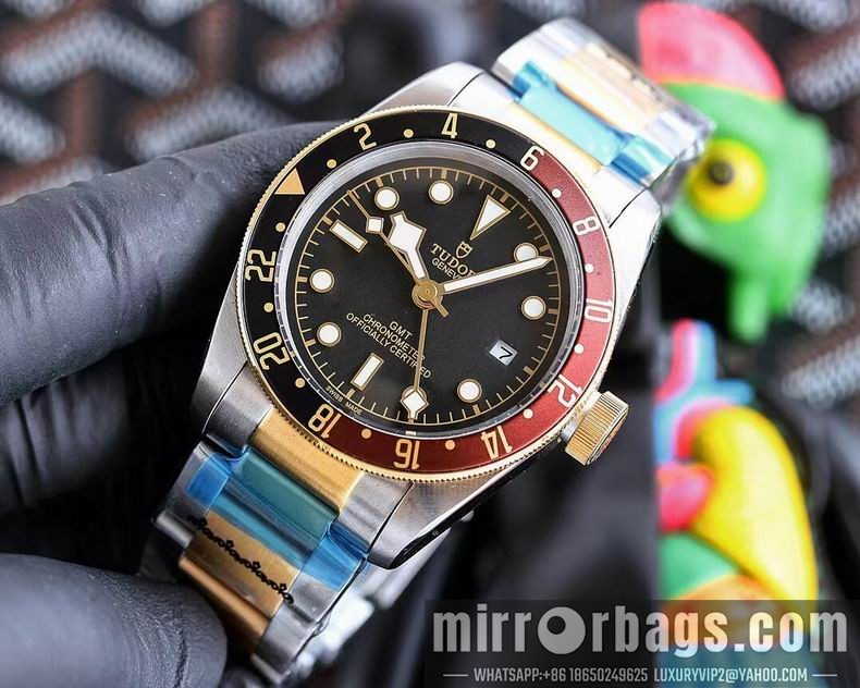 Replica Tudor 42mm 112915 Watch