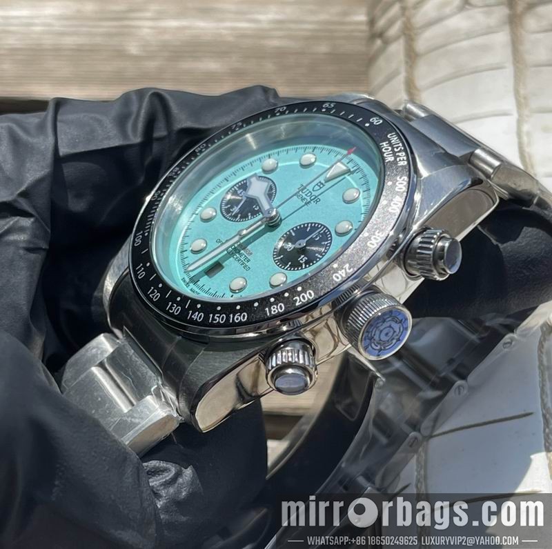 Replica Tudor 42mm 111428 Watch