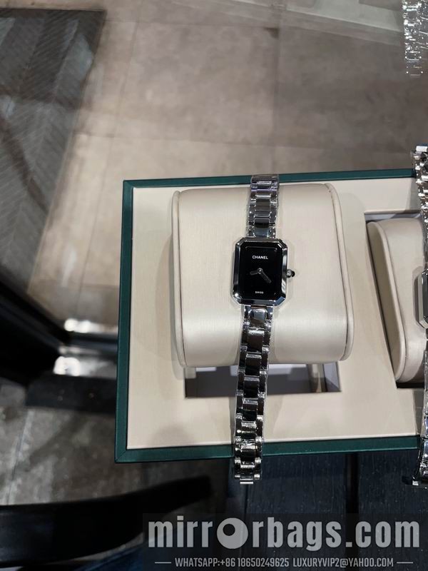 Replica Chanel 21X26mm 052316 Watch