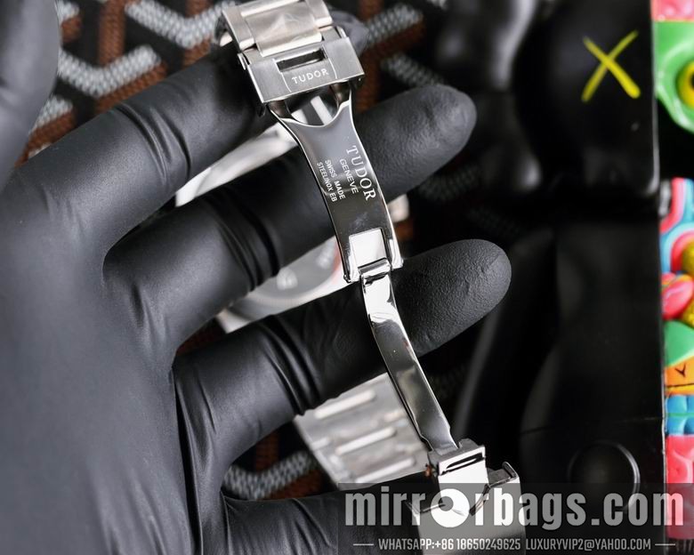 Replica Tudor men 42mm M12 Watch