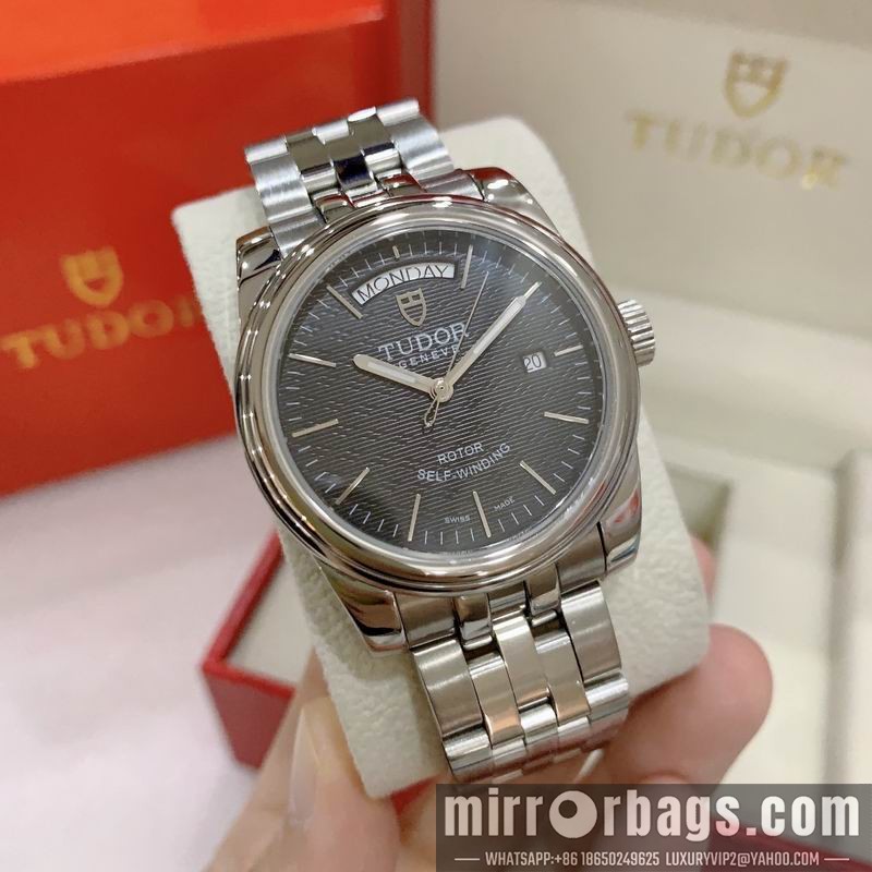 Replica Tudor 39mm 072441 Watch