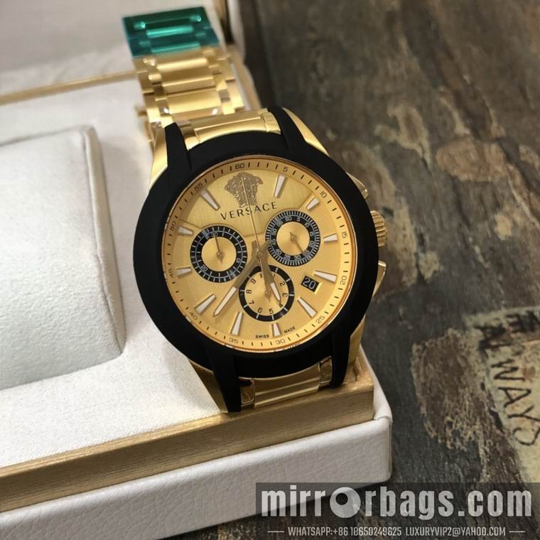 Replica Versace men 42mm M06 Watch
