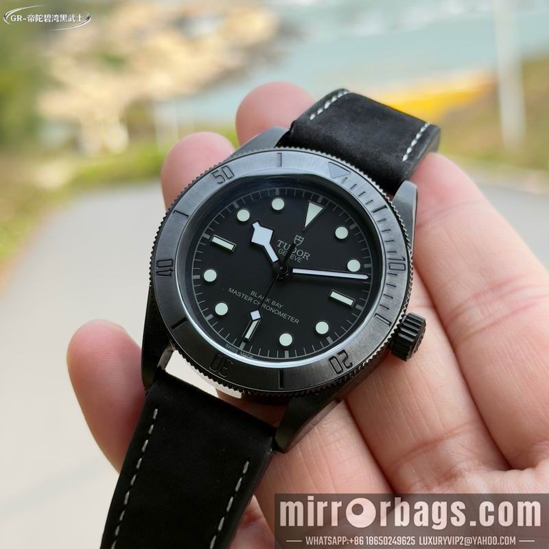 Replica Tudor 41mm 041605 Watch