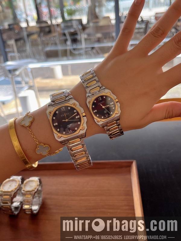 Replica Gucci man36mm woman30mm 071010 Watch