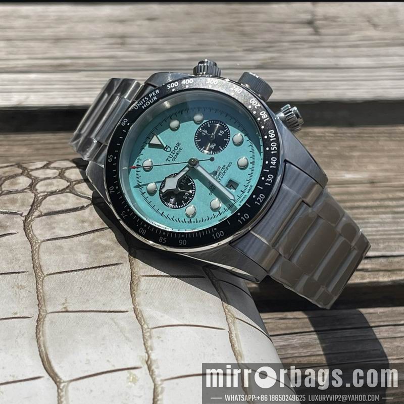 Replica Tudor 42mm 111428 Watch