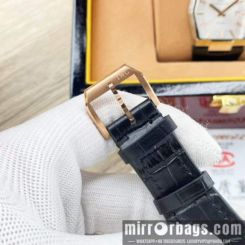 Replica IWC 41mm 082243 Watch