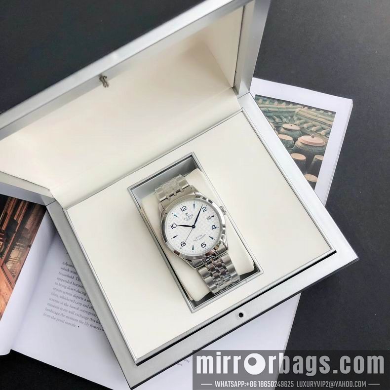 Replica Tudor men watch 110401 Watch