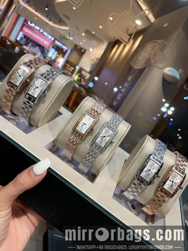 Replica Cartier 19X35mm 052324 Watch