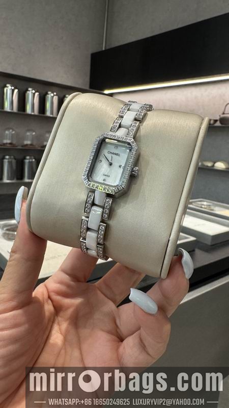 Replica Chanel 21X26mm 101440 Watch