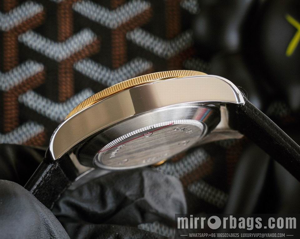 Replica Tudor watch 111002 Watch